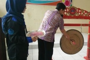 Wakil Rektor III Universitas Kuningan (Uniku) Ilham Adya, M.Si saat membuka Dies Natalis Uniku ke-4